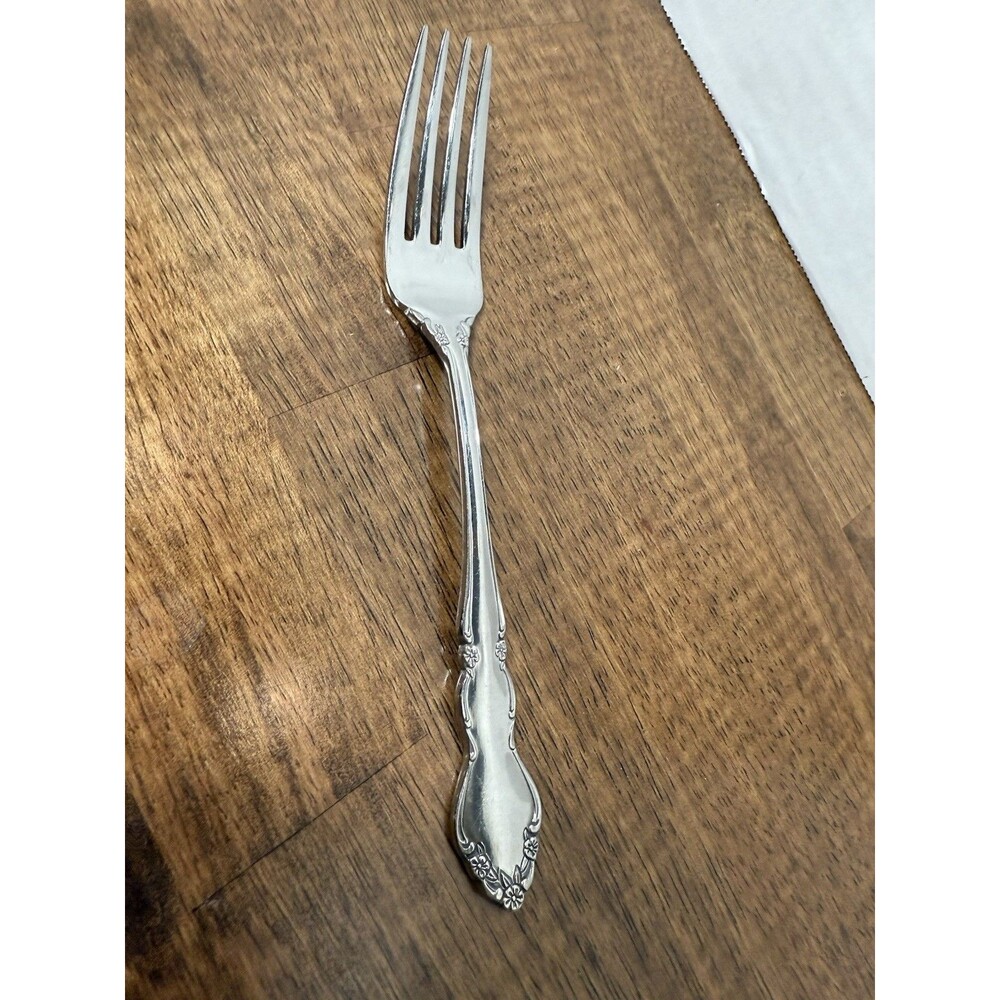 Oneida Heirloom Salad Fork Stainless Steel Silver Floral